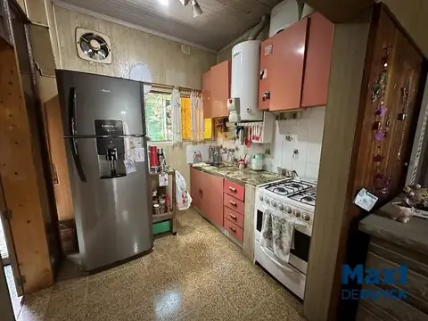 Casa 3 ambientes con 2 baños