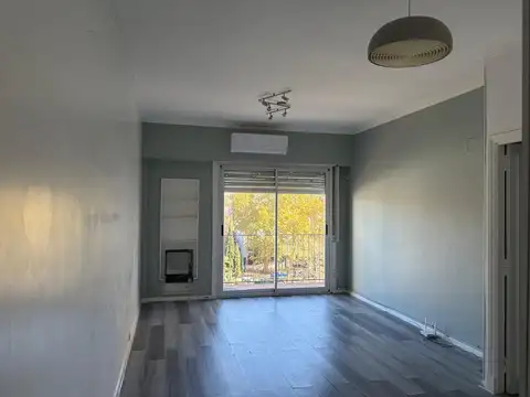 Departamento en Alquiler 44 años