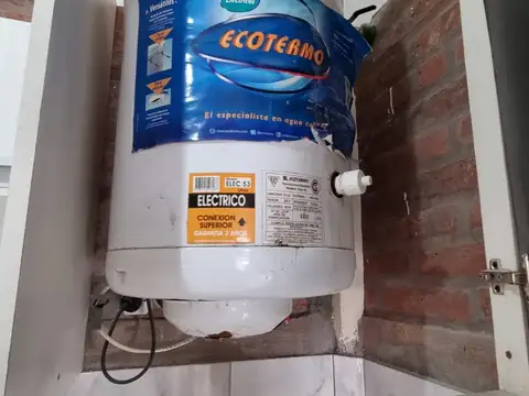 Departamento 3 ambientes en alquiler con balcón y aire acondicionado en Merlo