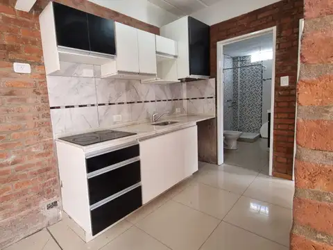 Departamento 3 ambientes en alquiler con balcón y aire acondicionado en Merlo
