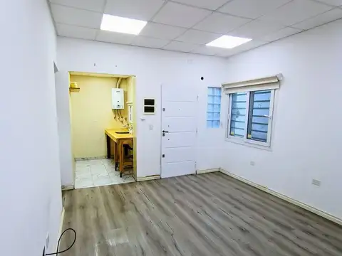 Depto Tipo Casa en Venta en Monte Castro, USD 65.000