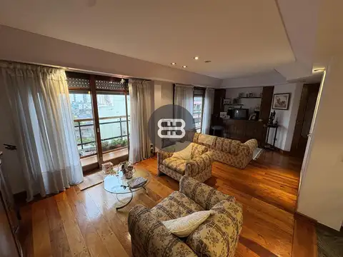 Departamento en Venta con 2 cocheras