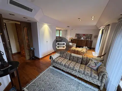 Departamento 5 ambientes con 2 baños