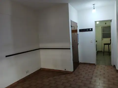 Brandsen 400, Piso 1