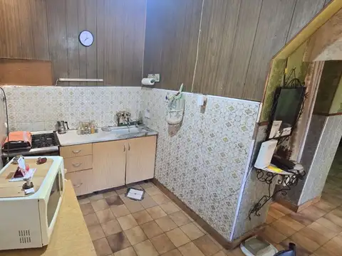 VENTA CASA 5 AMBIENTES PATIO TERRAZA LINIERS