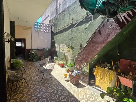 Casa 5 ambientes con 1 baño