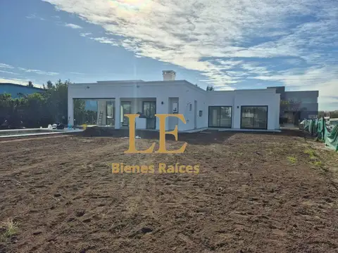 Venta de casa a laguna en B° San Matías,Financiación,Escobar