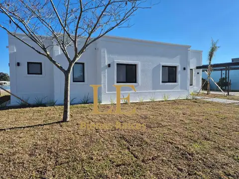 Casa en Venta al Oeste