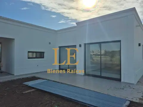 Casa en Venta al Oeste