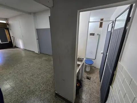 Local en Alquiler en Villa Lugano, $ 600.000