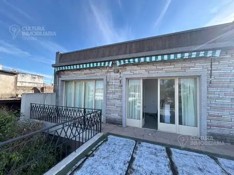 Depto Tipo Casa en Venta con 1 cocheras