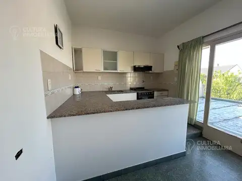 Depto Tipo Casa 3 ambientes con 1 baño