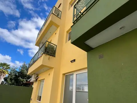 Constitucion 1200, Piso 1