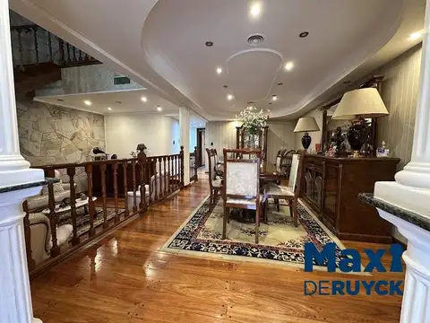 Casa en Venta en Quilmes Oeste, USD 399.999