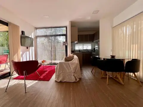 Casa container en venta 31 E/ 421 bis y 422 . 2 Dormitorios , Villa Elisa, La Plata, GBA Sur