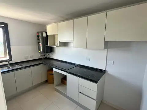 Departamento en Venta en Las Rosas, USD 140.000