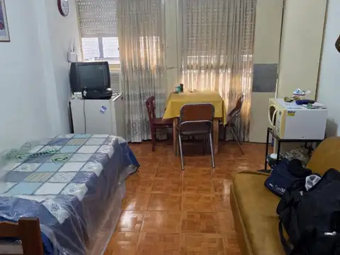 Departamento - Alquiler - Argentina, Capital Federal - Av de Mayo 1300