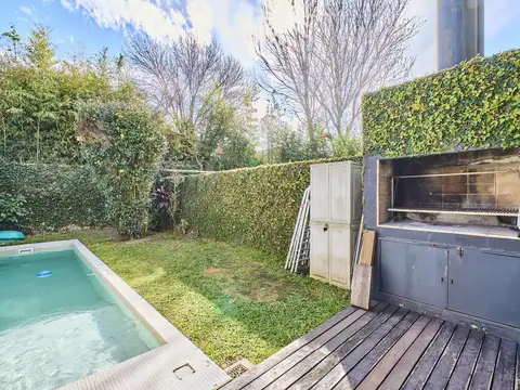 4 AMB VENTA OLIVOS JARDIN PILETA PARRILLA 2 COCHERAS
