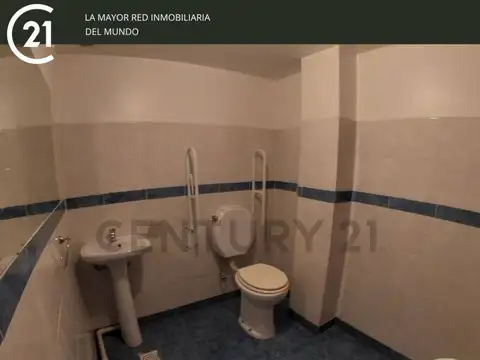 Tacuarí 1100, Piso 0