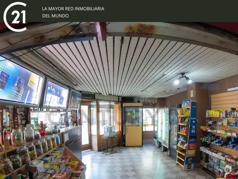 Tacuarí 1100, Piso 0