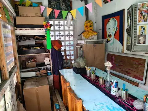 CASA EN MUY BUENA UBICACION