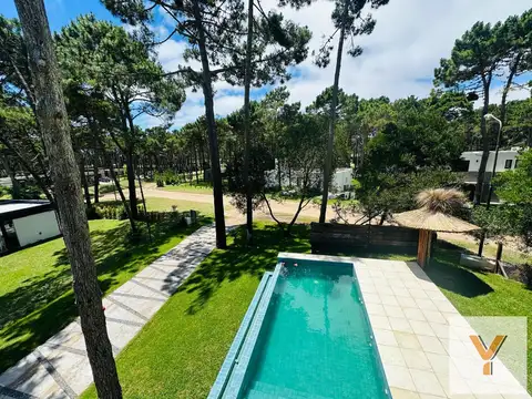 Casa en venta - 3 Dormitorios 3 Baños - Pinamar