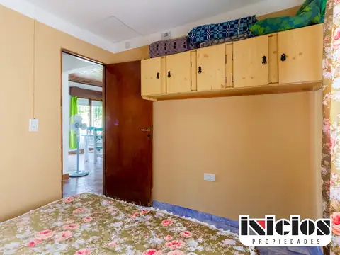 Chalet solo en lote: Dolores N° 296, esquina Azopardo. Mar de Ajó - C853