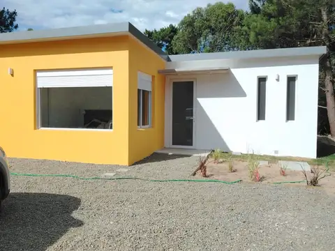 Alquiler Casa Punta Colorada 2 dormitorios temp