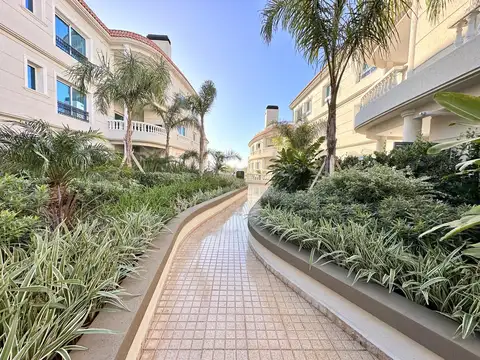 Departamento en Venta en Alberdi, USD 850.000