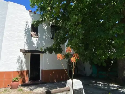 VENTA PH 4AMB PILAR KM54 C/GARAGE APTO CREDITO