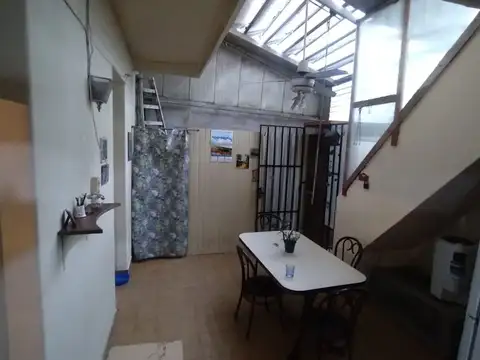 Depto Tipo Casa en Venta en Barrio Naón, USD 93.000