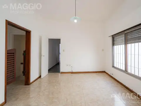Depto Tipo Casa 2 ambientes con 1 baño