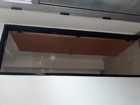 Local en Alquiler en Monte Grande, $ 1.200.000