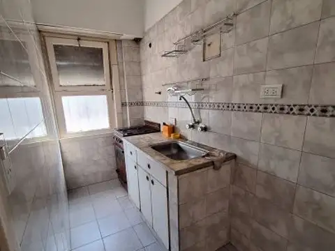 Departamento en Alquiler en Moron, $ 380.000