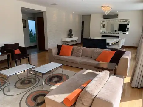 Casa en Venta de 5 dormitorios