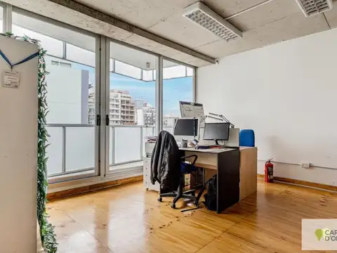 Oficina en Venta con 1 cochera