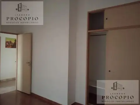 Depto Tipo Casa en Alquiler en Moron Sur, $ 840.000