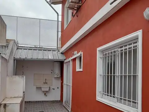 Depto Tipo Casa en Alquiler 8 años