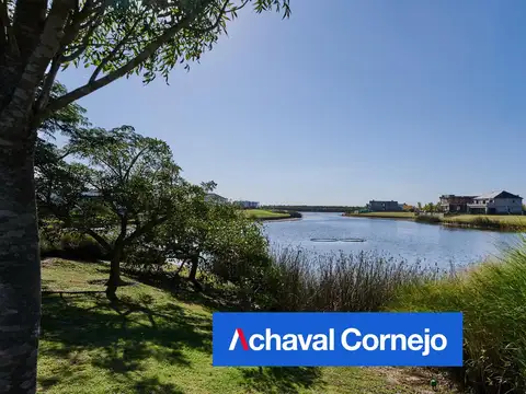 LOTE TERRENO EN VENTA A LA LAGUNA EN BARRIO MARINAS
