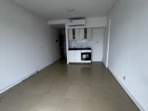 Monoambiente frente balcón nuevo