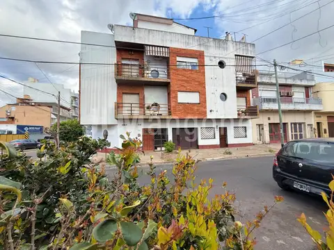 Departamento 3 ambientes con doble balcon