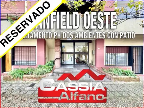 DEPARTAMENTO DOS AMBIENTES CON PATIO EN PLANTA BAJA, CONDO RESIDENCIAL