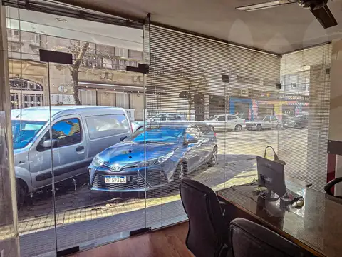 Local en Alquiler en Plaza San Martín, $ 550.000