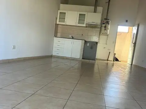 VENTA LOCALES Y MONOAMBIENTES EN  EL JAGUEL