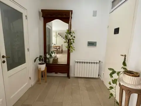 Depto Tipo Casa en Venta de 5 ambientes