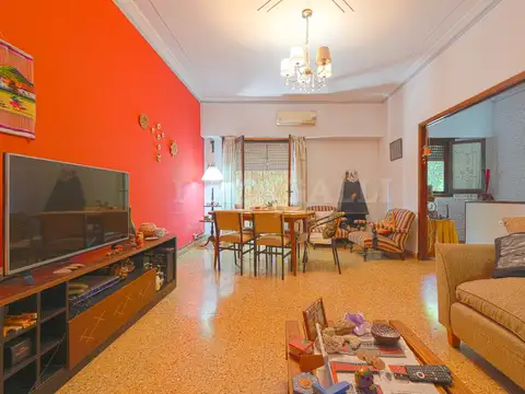 Depto Tipo Casa en Venta de 4 ambientes