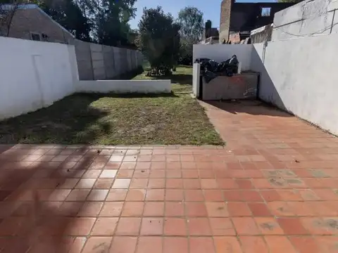 Casa en Venta 2 Dormitorios en Fisherton. Av. Bernehim 8400 APTO CRÉDITO HIPOTECARIO