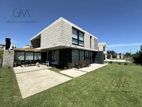 Av. Jorge Newbery 5050, B7600 Mar del Plata, Provincia de Buenos Aires, Argentina, Mar Del Plata, Buenos Aires, Argentina.