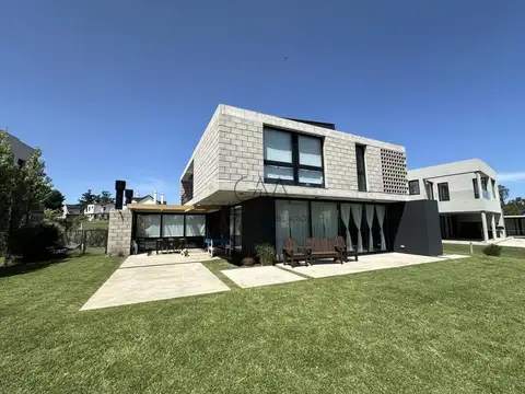 Casa en alquiler de temporada en Rumenco joven.