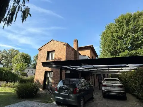 Casa en Venta en Club El Carmen, USD 450.000